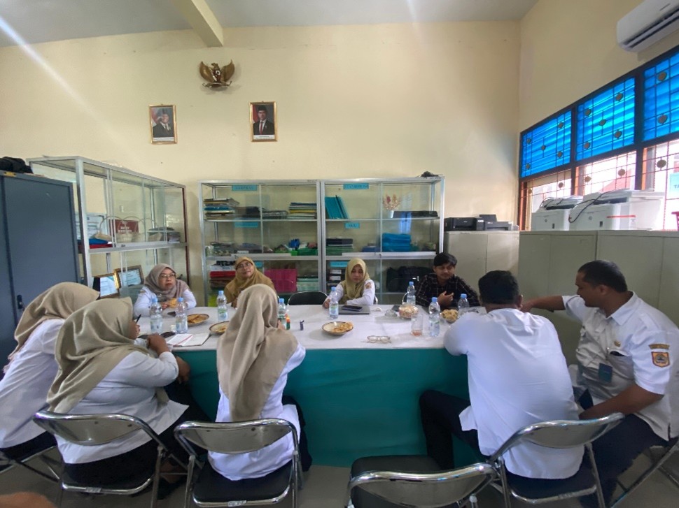 PERKUAT PUBLIKASI DIGITAL, TIM MULTIMEDIA SEKOLAH BAGI PERAN DALAM 5 TIM