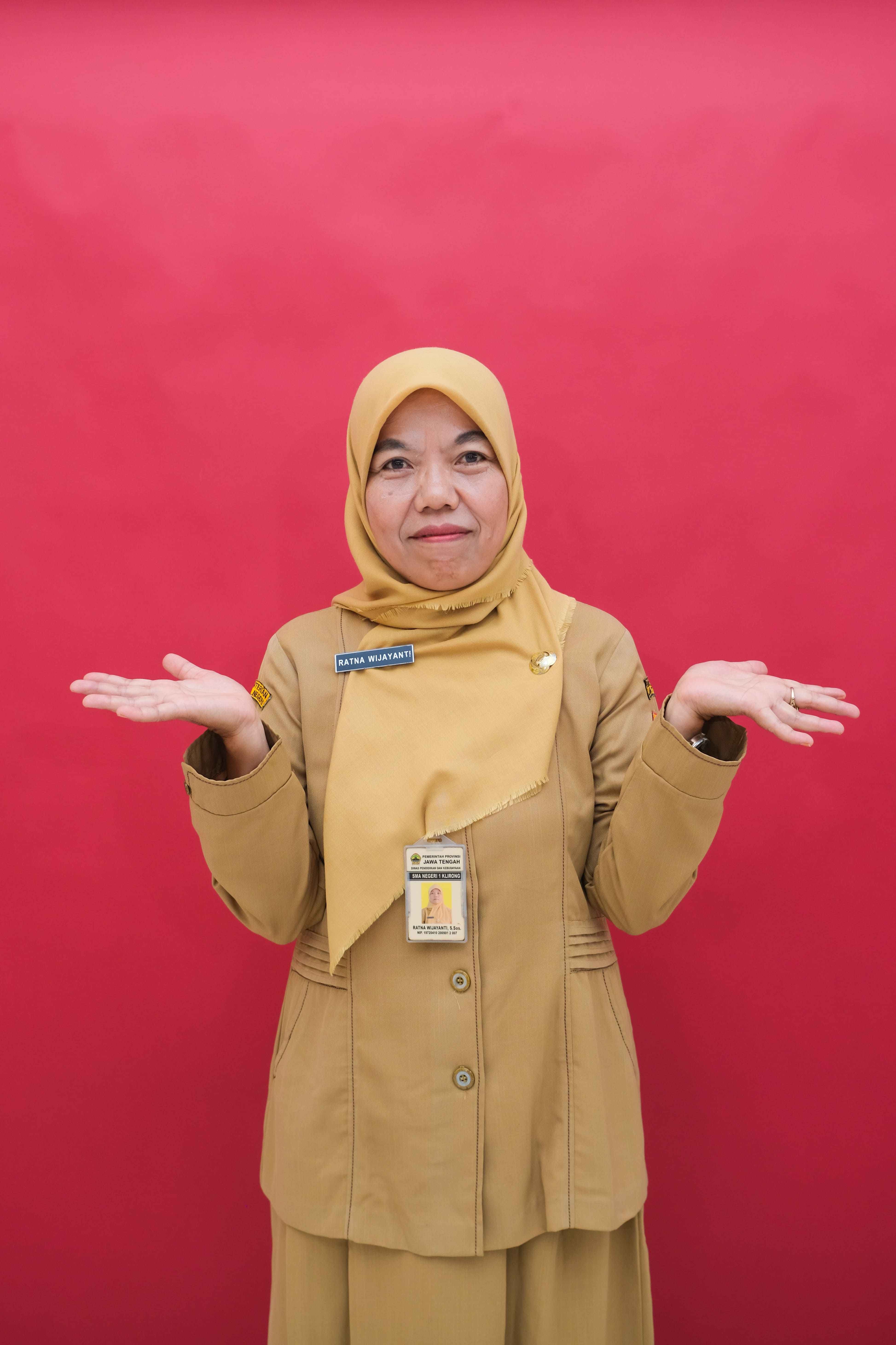 RATNA WIJAYANTI,S.Sos.